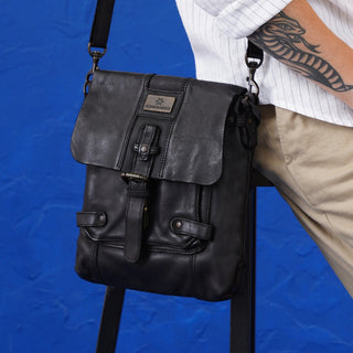 Adam - The Messenger Bag -Black