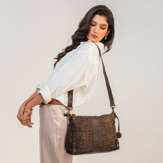 Oliver - The Sling Bag -Dark Brown