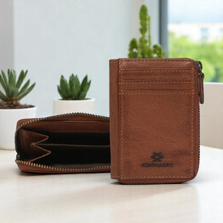 Wilson - The Cardholder -Cognac