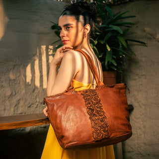Rosa - The Shopper