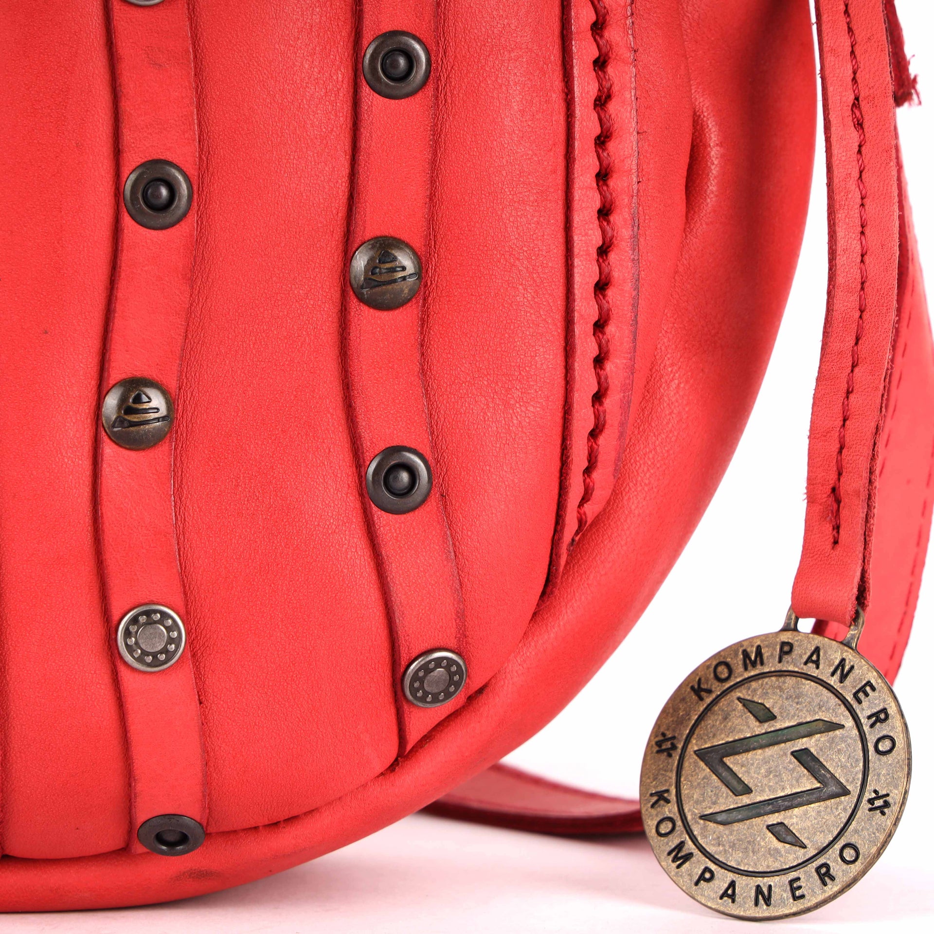 Elena - Round Slingbag
