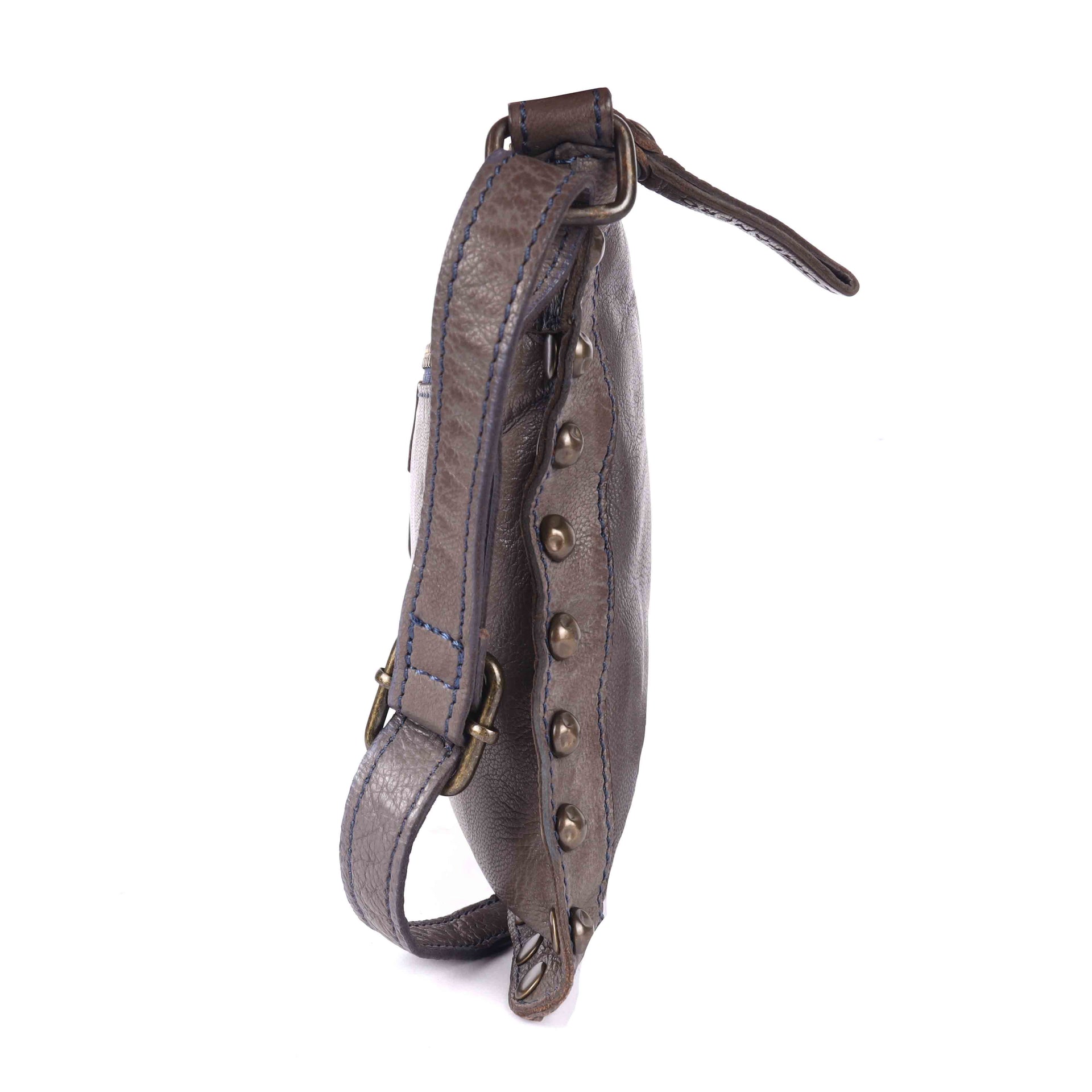 Samaira - The Sling Bag