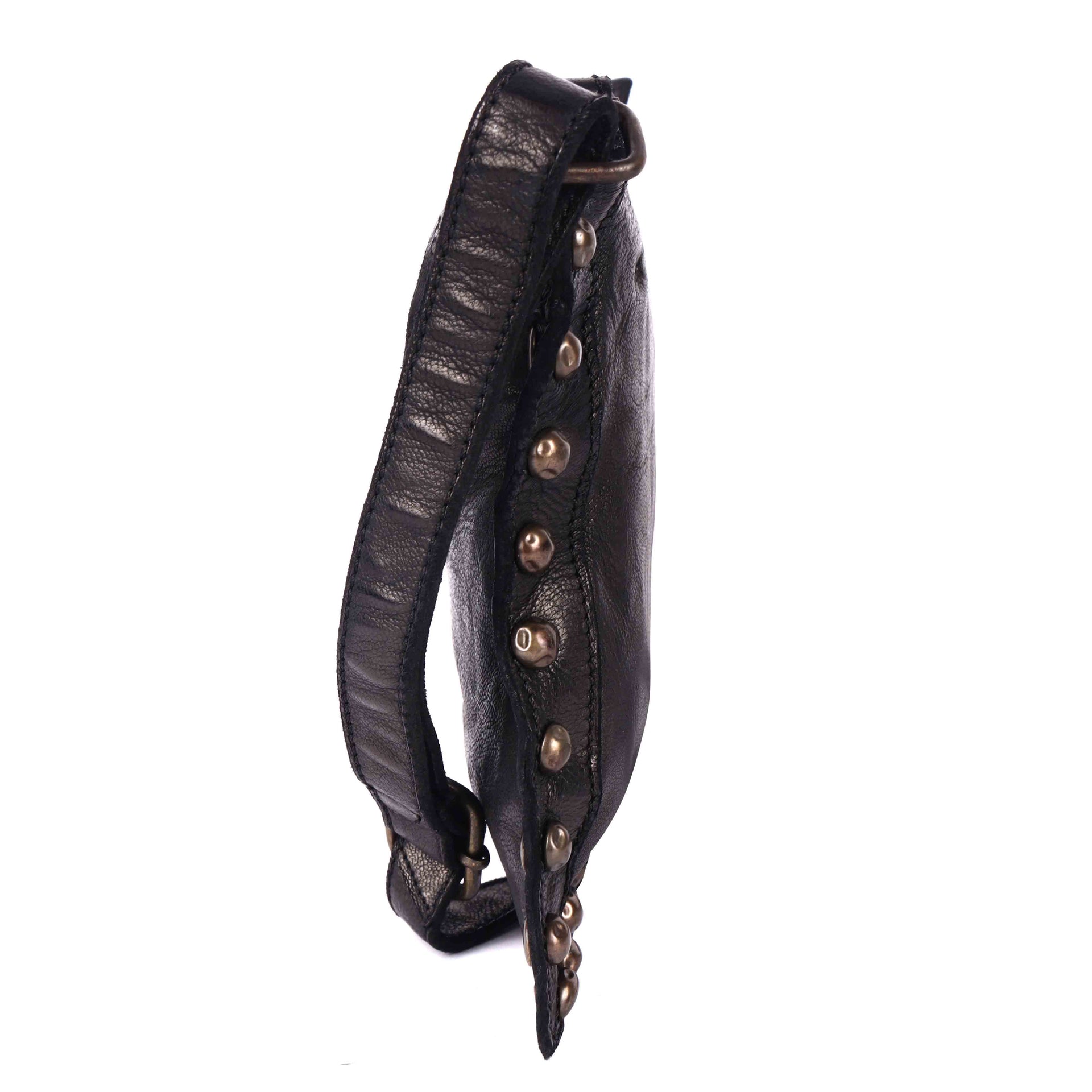 Samaira - The Sling Bag