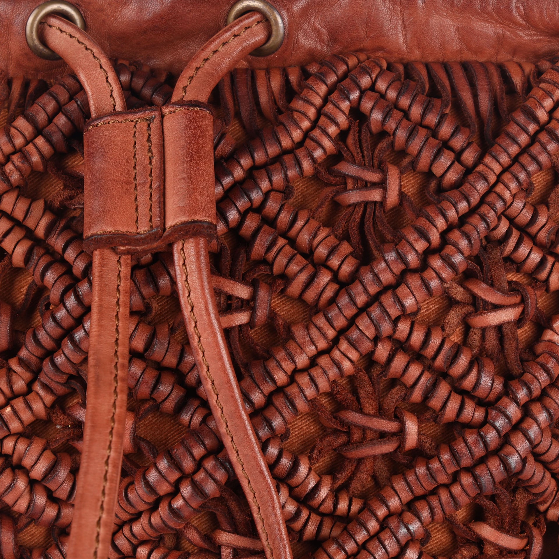 Macrame-Round Slingbag