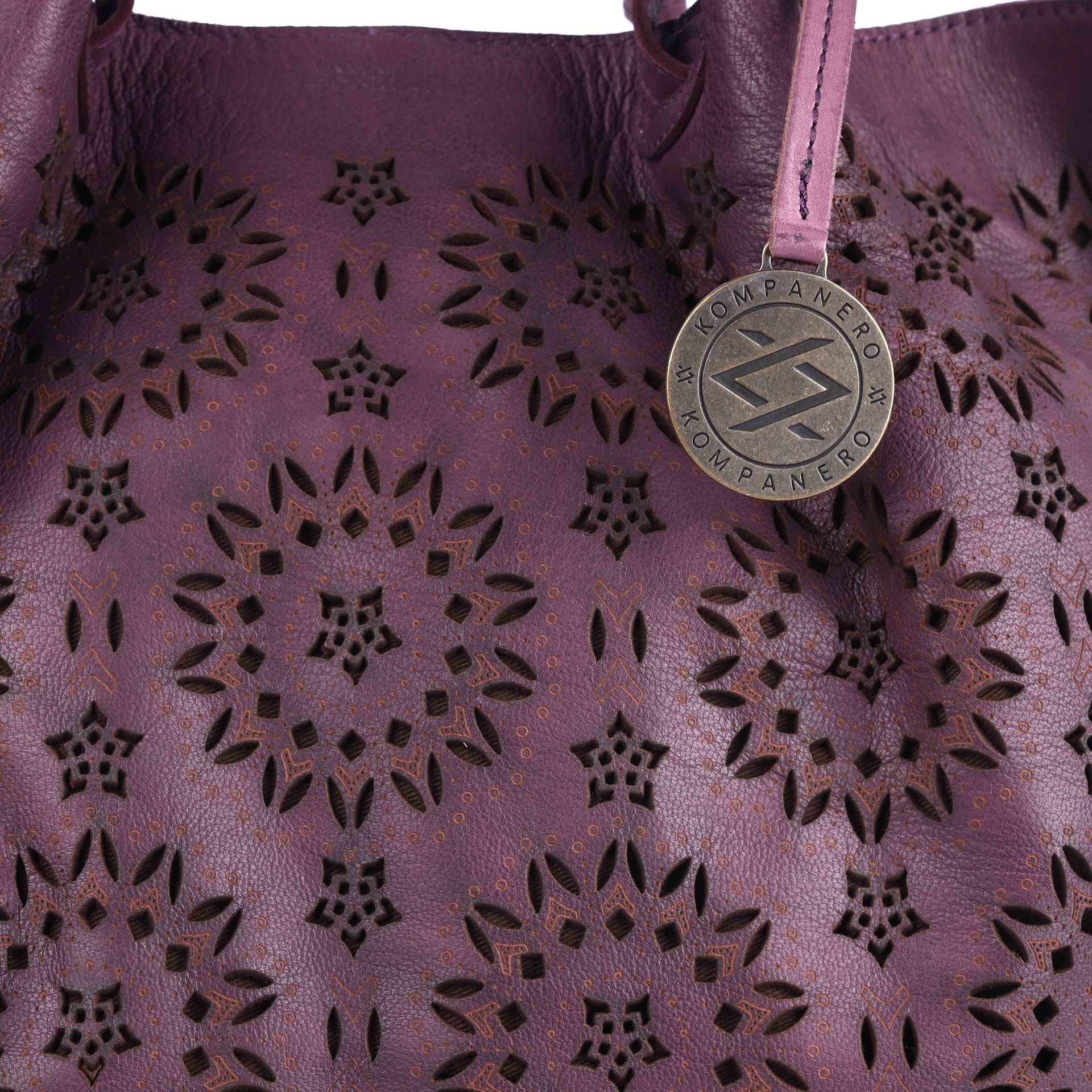 Iris - The Handbag