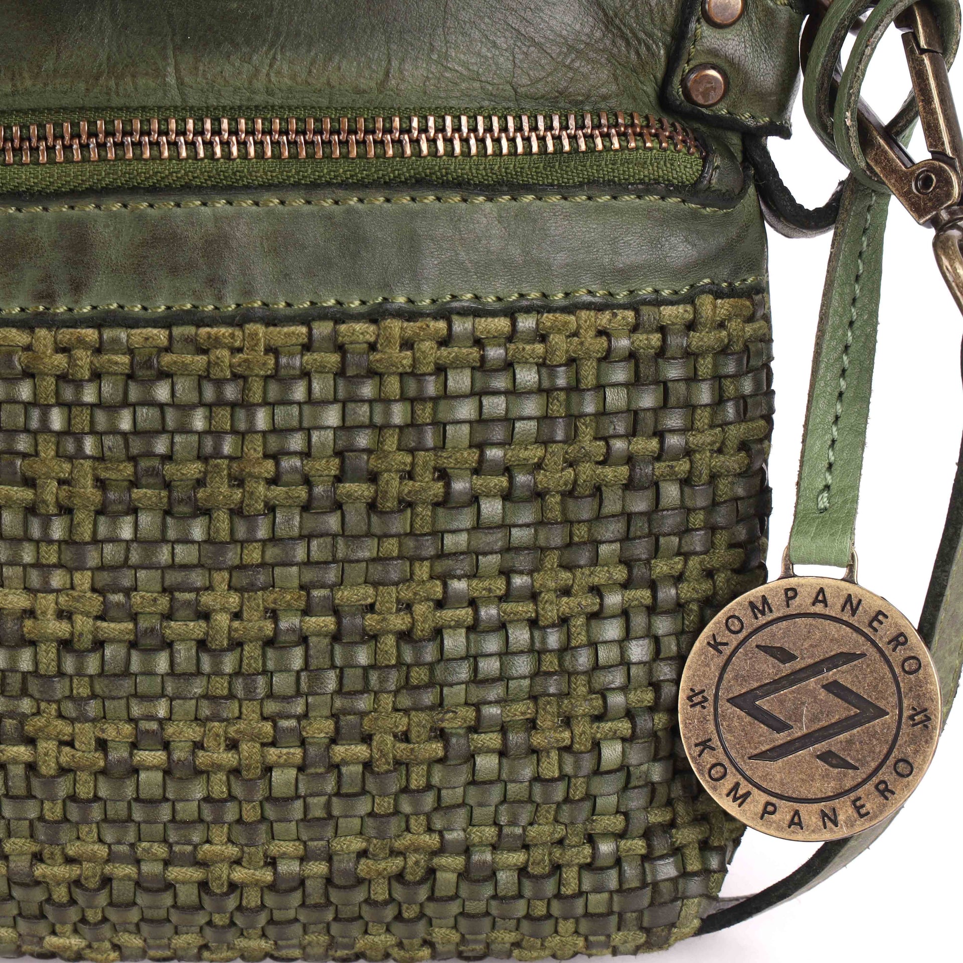 Melora - Small Slingbag