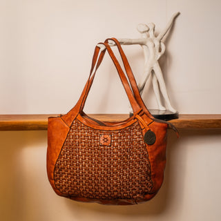 Lille - The Handbag