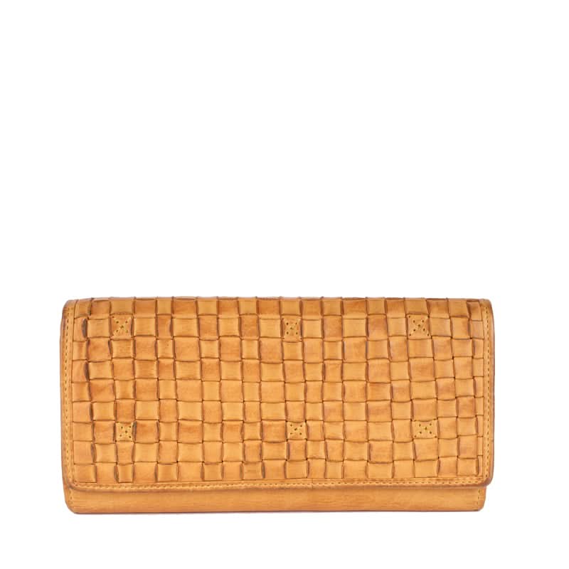 Betty -The Wallet