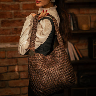 Pompeii - The Hobo Bag - Dark Brown