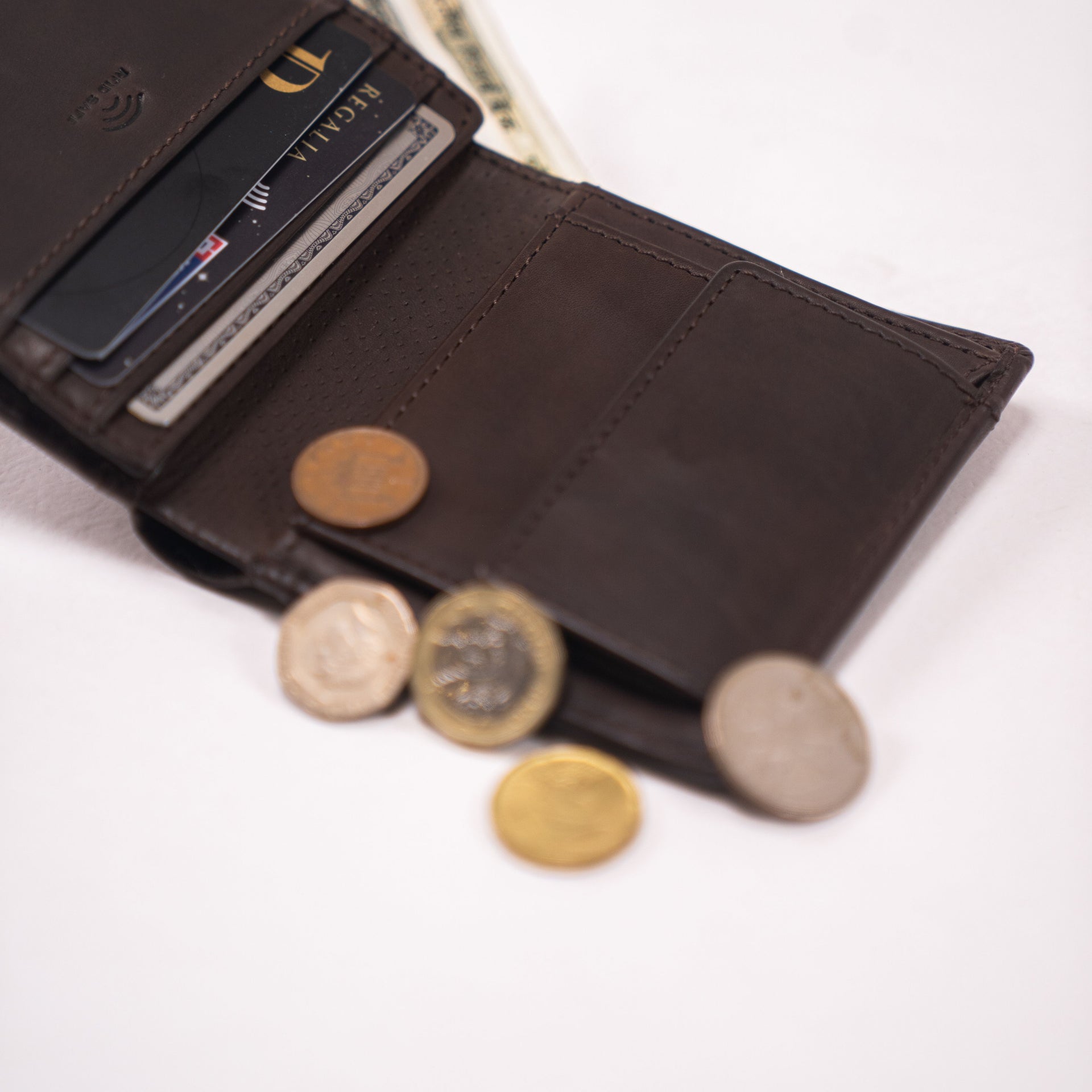 Henry - The Wallet