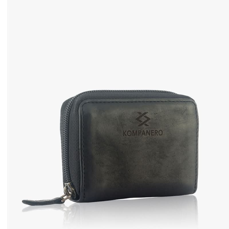 Ryan - The Card Holder