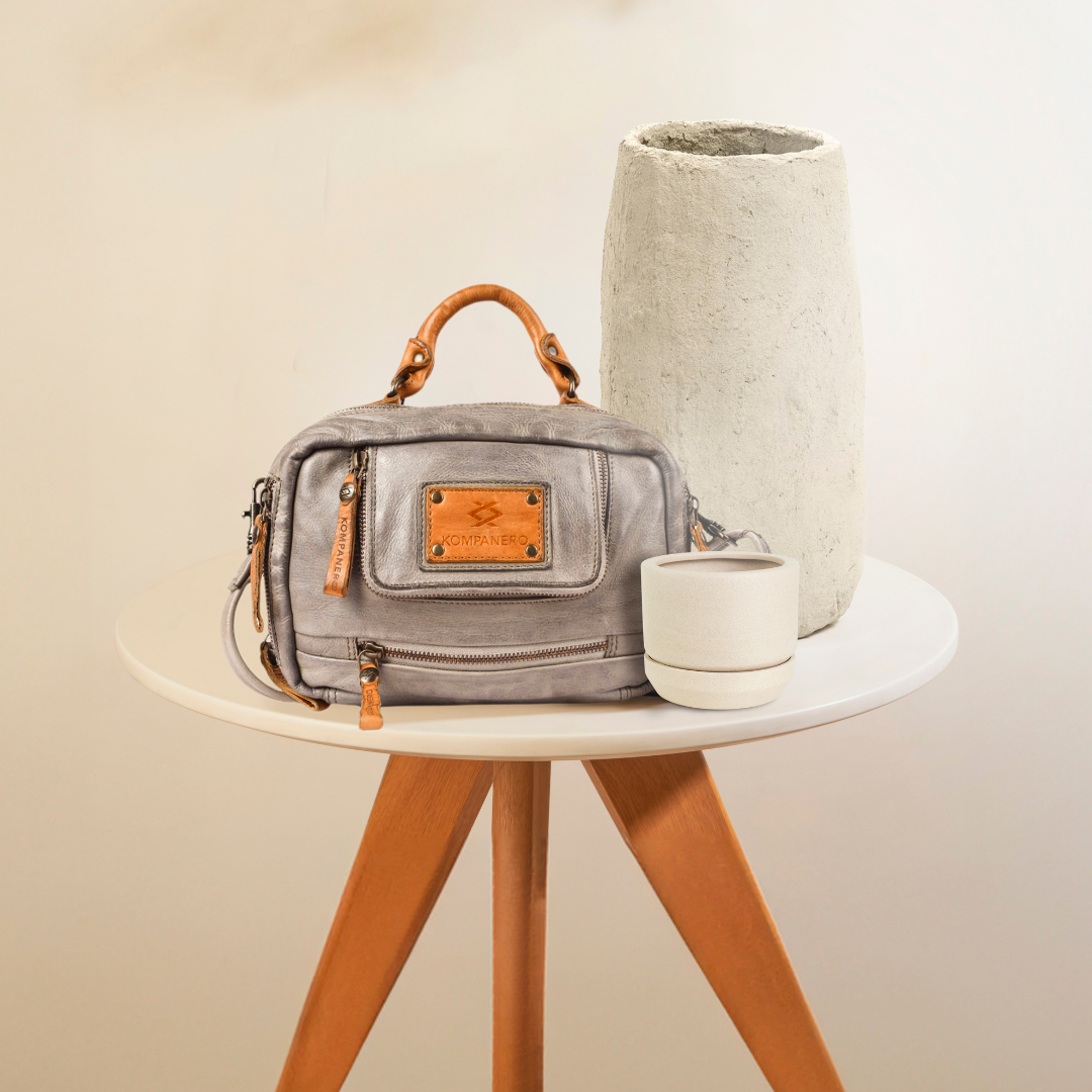 Volcano - Messenger Bag