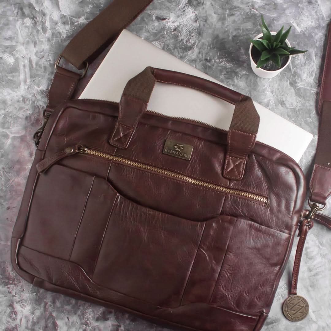 Elio - The Laptop Bag