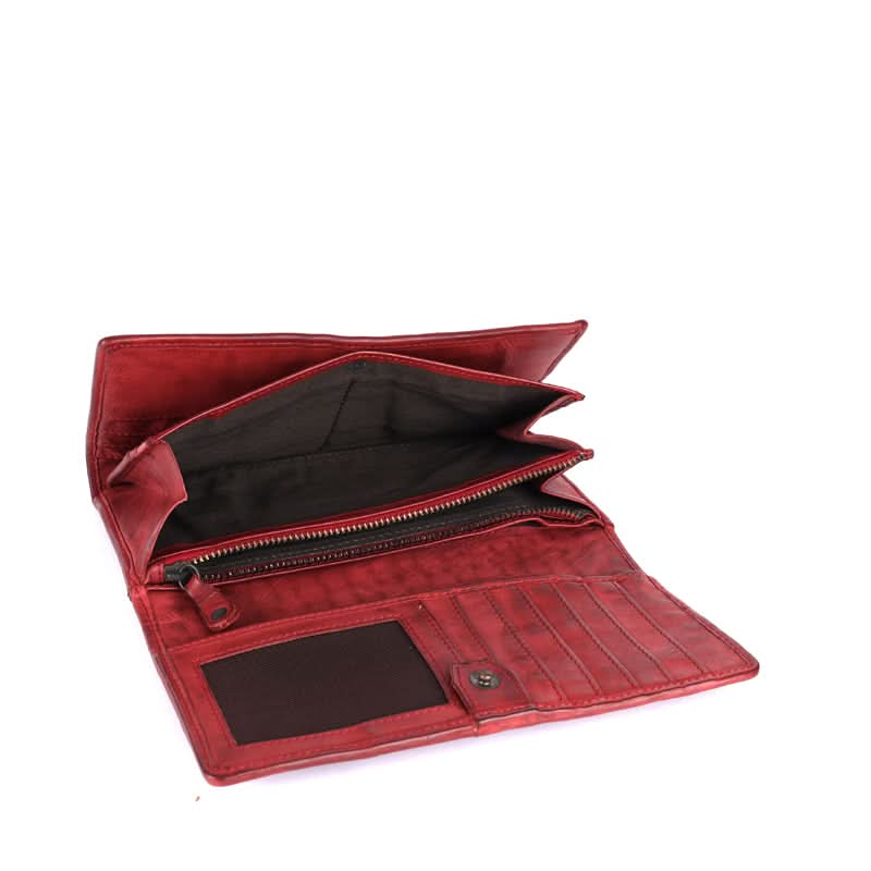 Betty -The Wallet