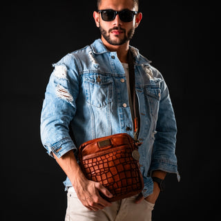 Croco - The Messenger Bag