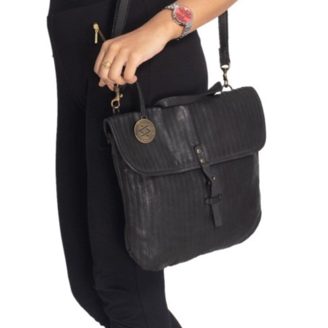 Lexi - The Handbag