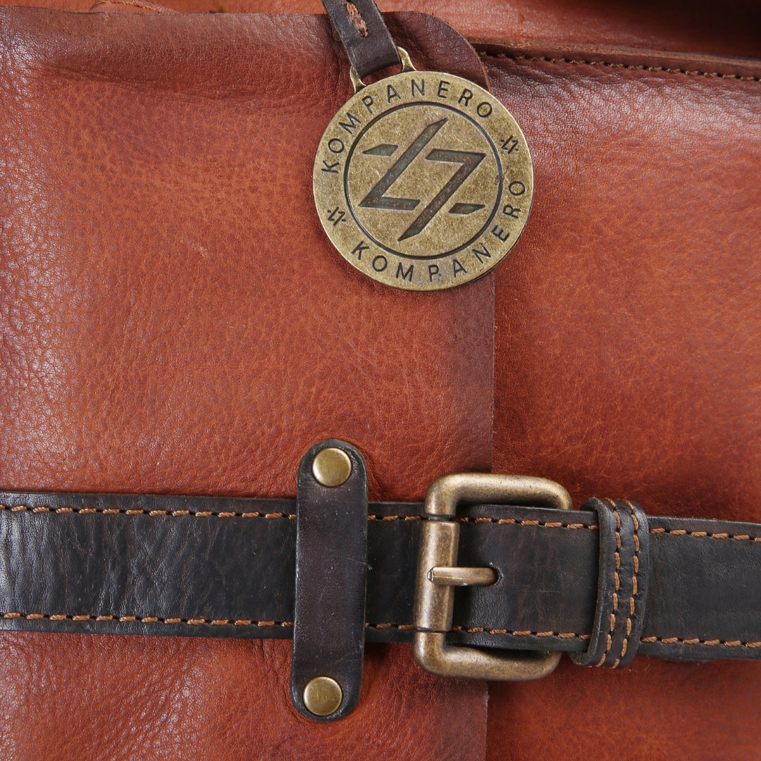 Carter - Messenger Bag