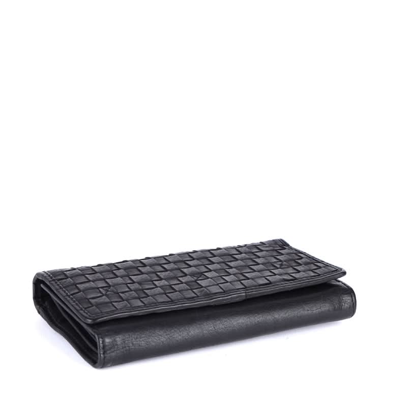 Betty -The Wallet