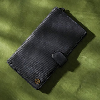 Lineage - The Travel Wallet