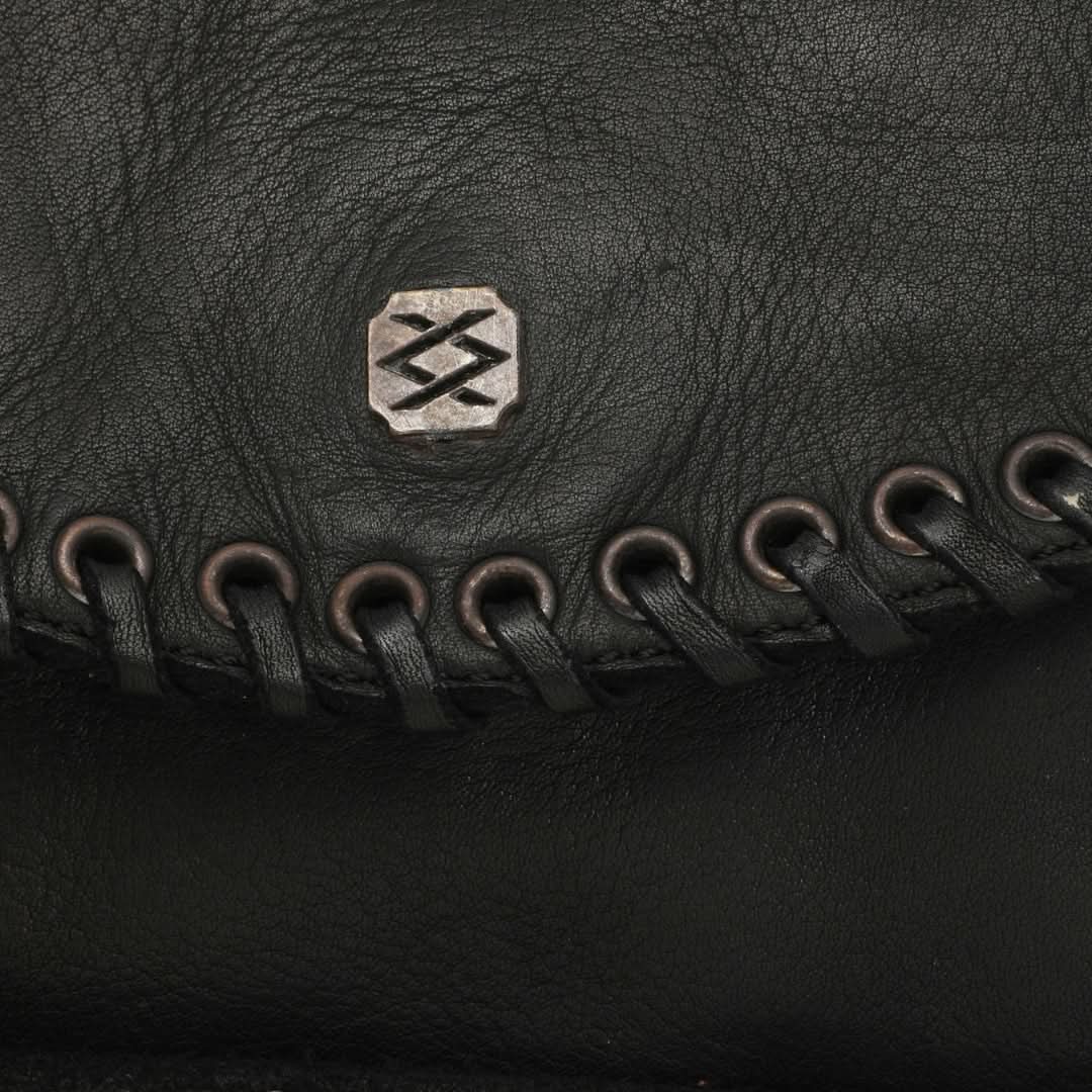 Haura - The Sling Bag