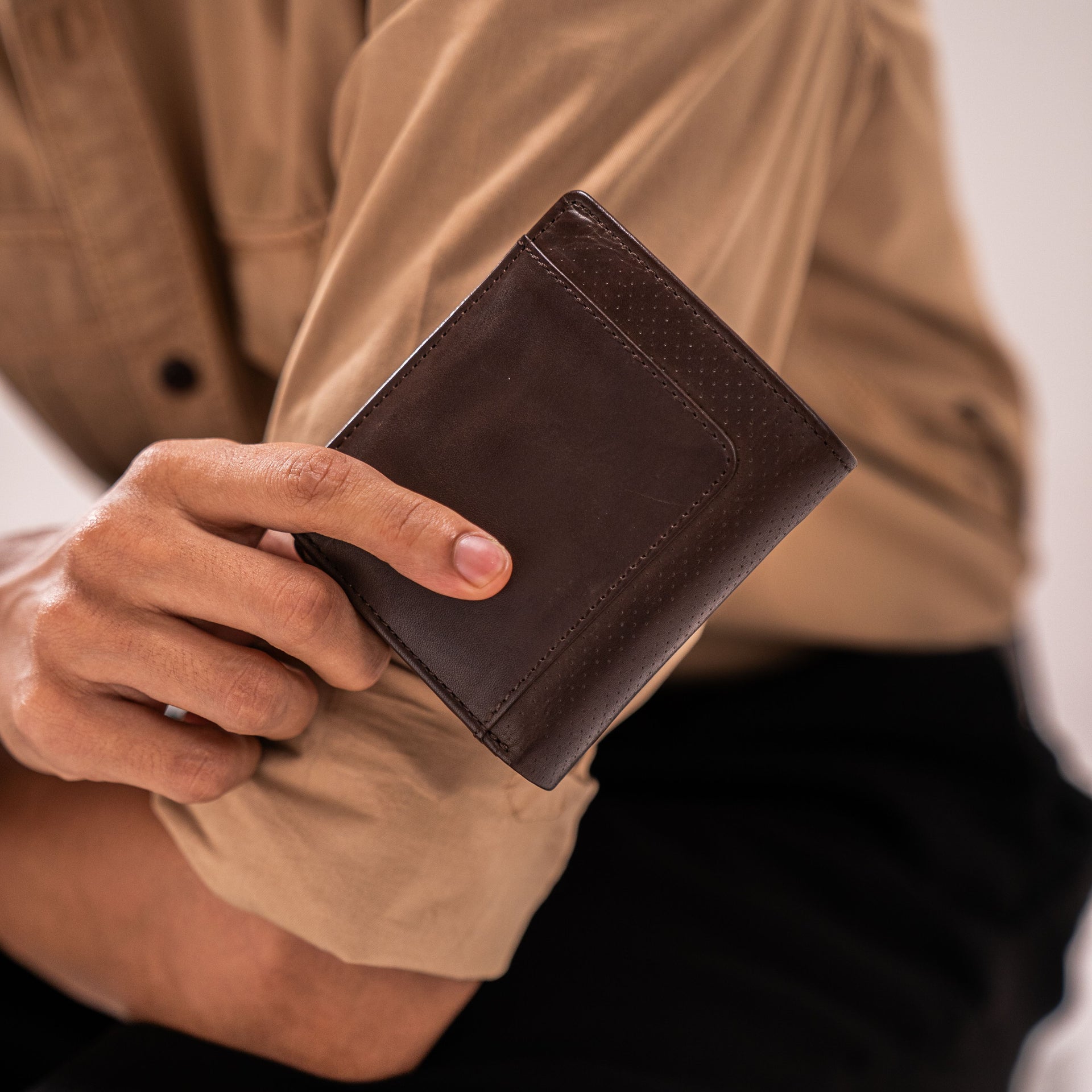 Henry - The Wallet