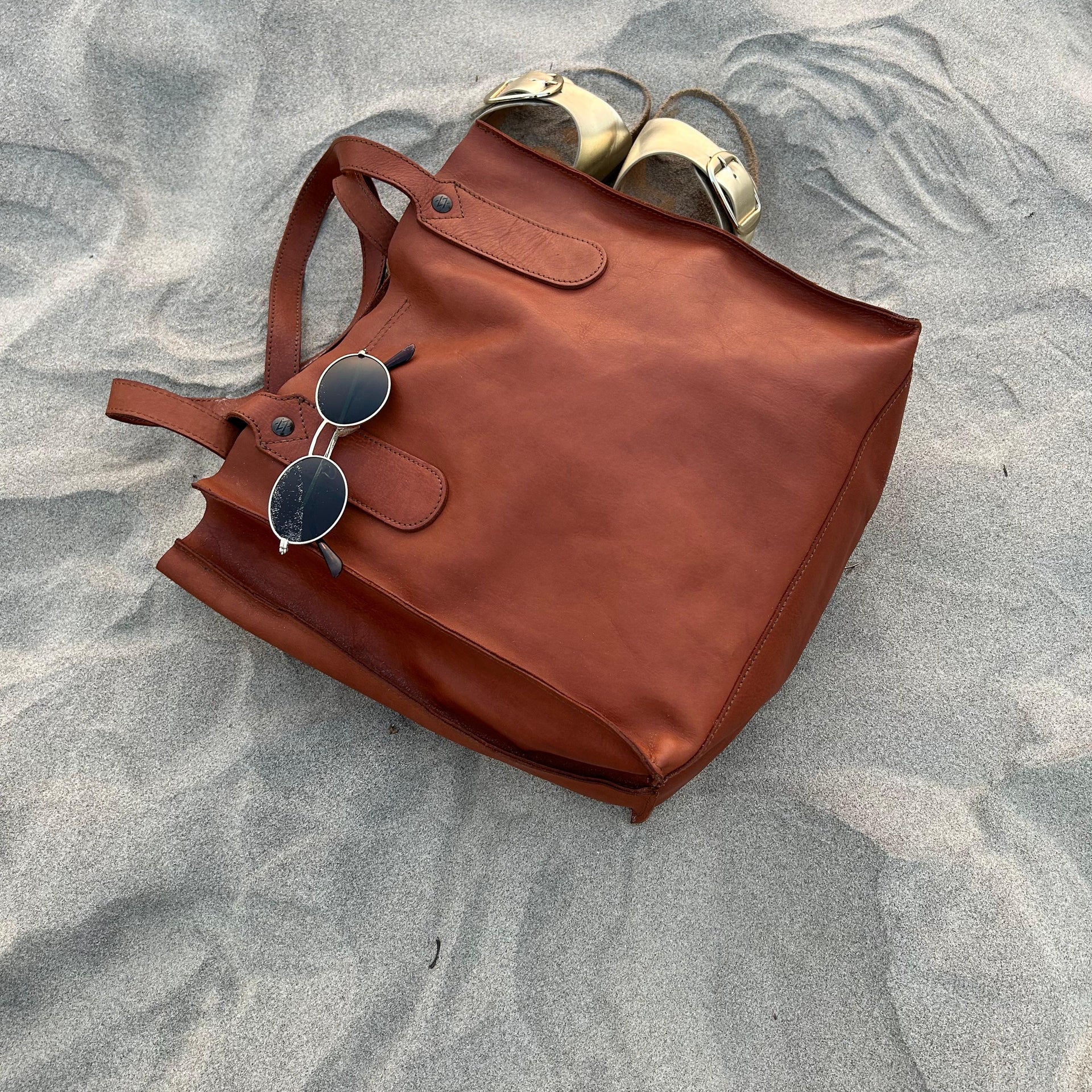 Rachel - The Handbag
