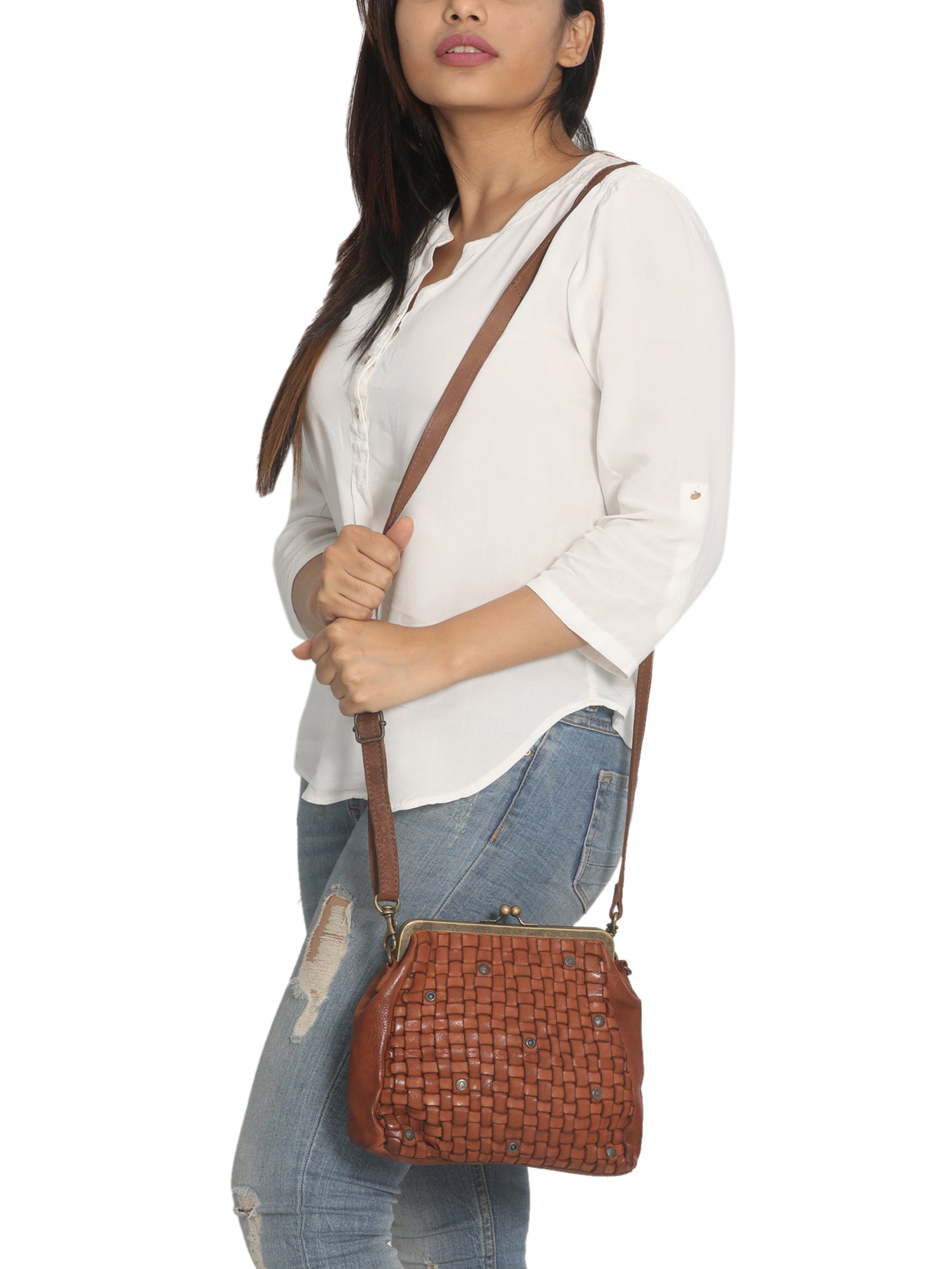 Madame - The Slingbag