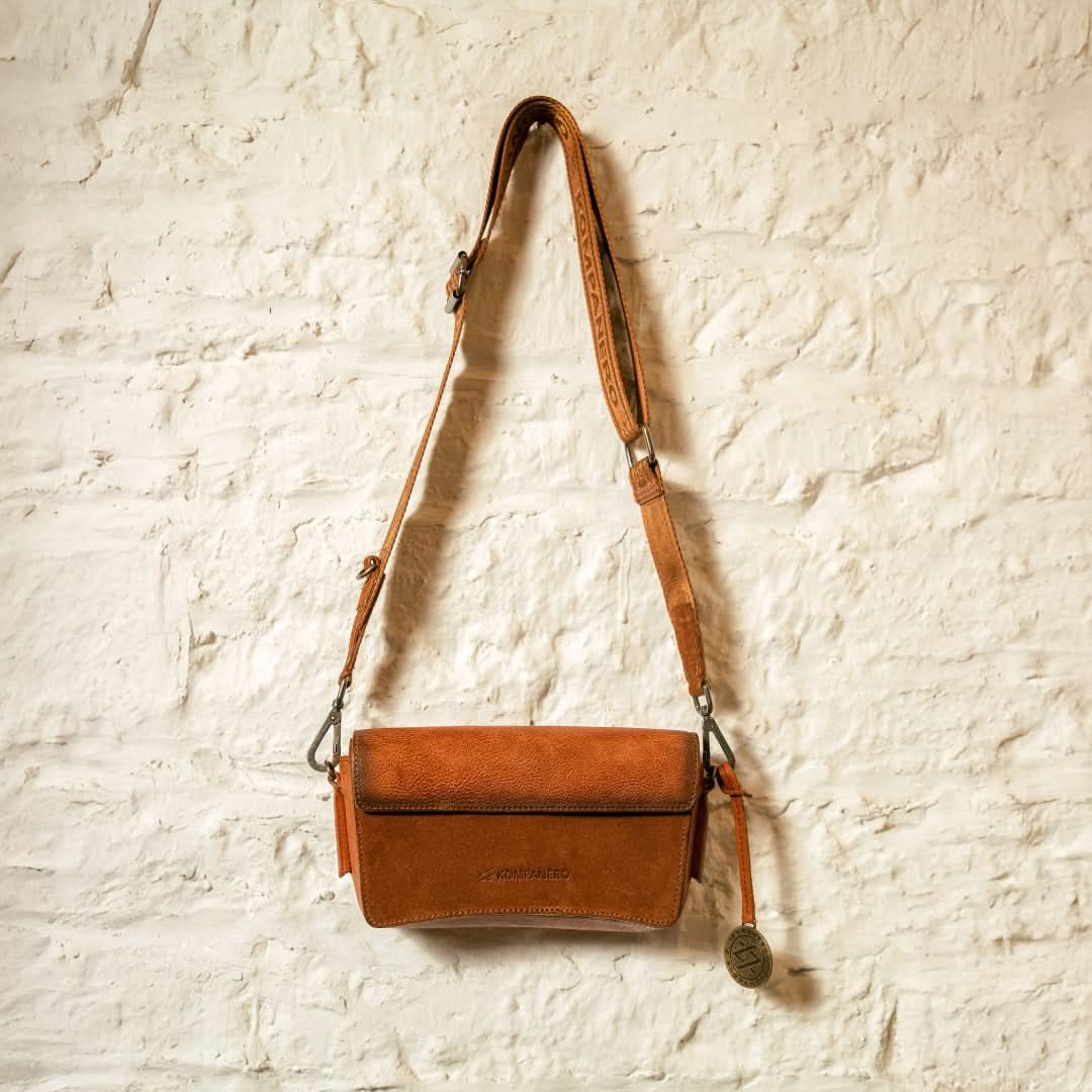 Vera - The Sling Bag